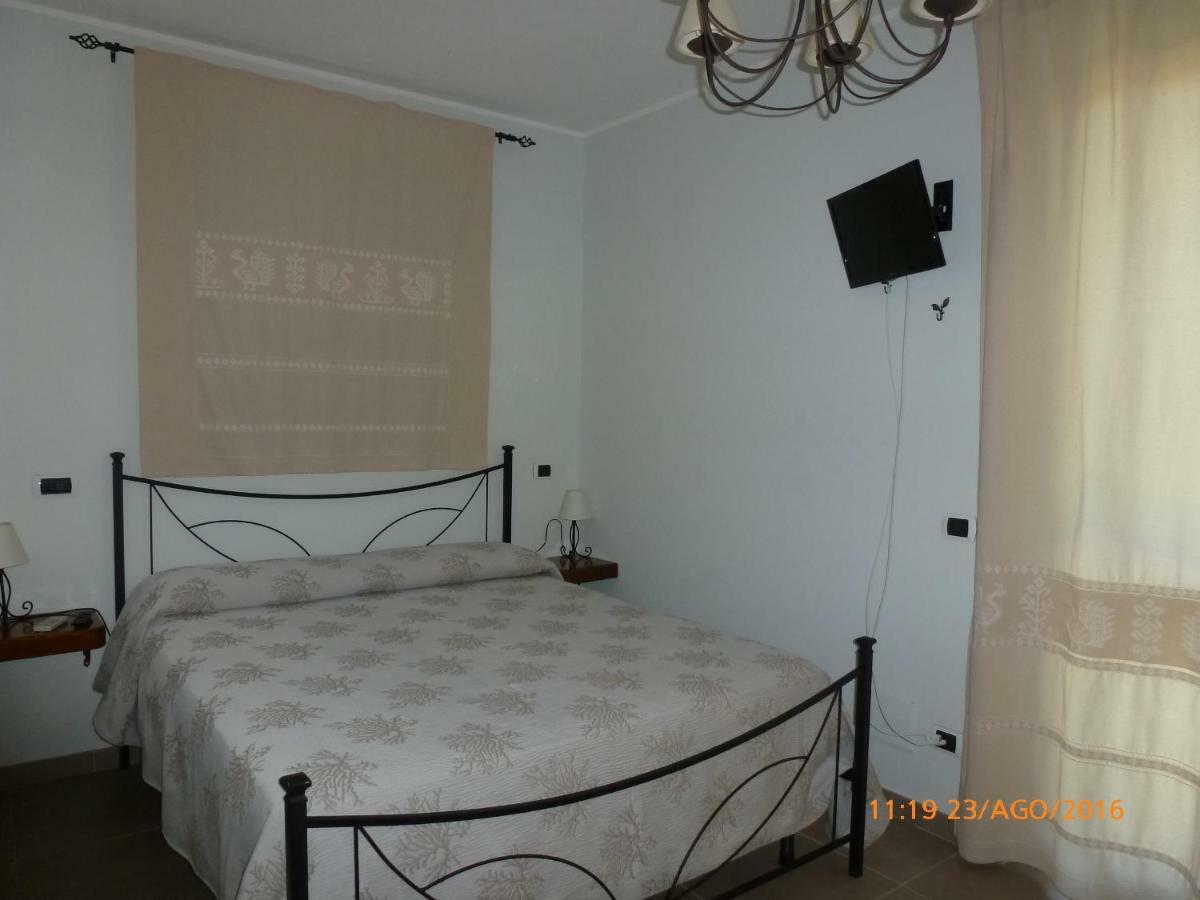 풀라 Emozioni D'Estate B&B 외부 사진