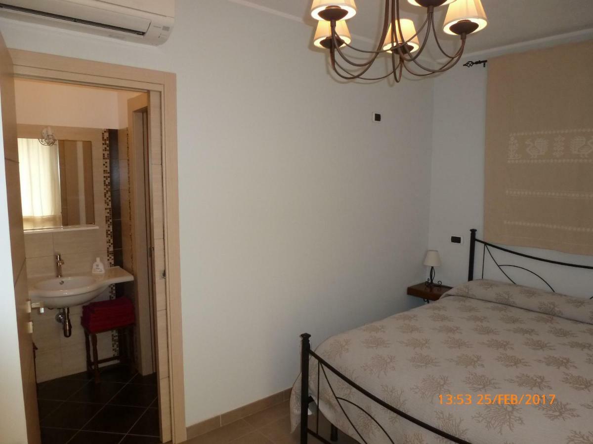 풀라 Emozioni D'Estate B&B 외부 사진