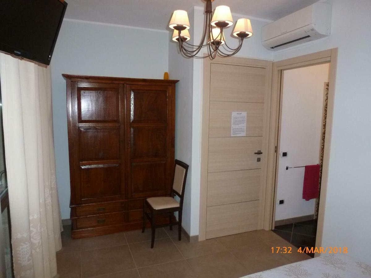 풀라 Emozioni D'Estate B&B 외부 사진