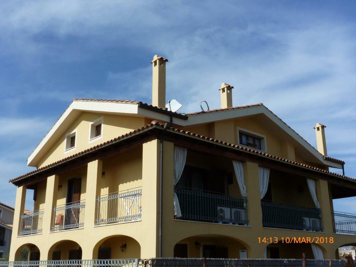 풀라 Emozioni D'Estate B&B 외부 사진