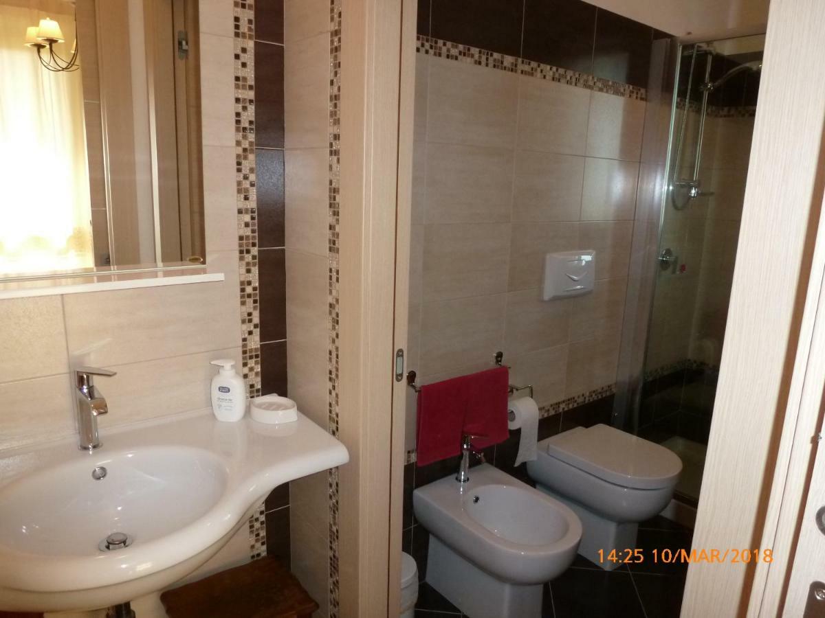 풀라 Emozioni D'Estate B&B 외부 사진
