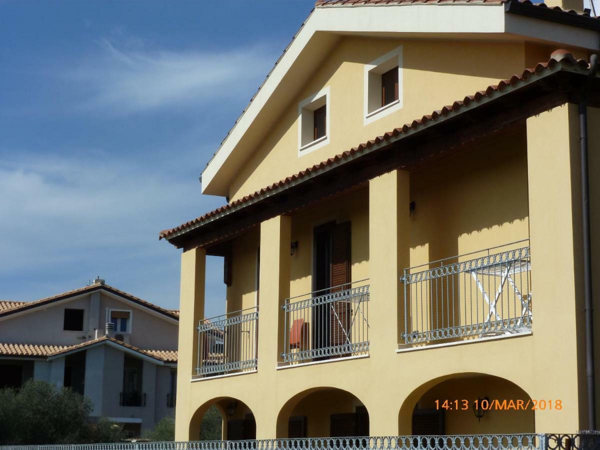 풀라 Emozioni D'Estate B&B 외부 사진