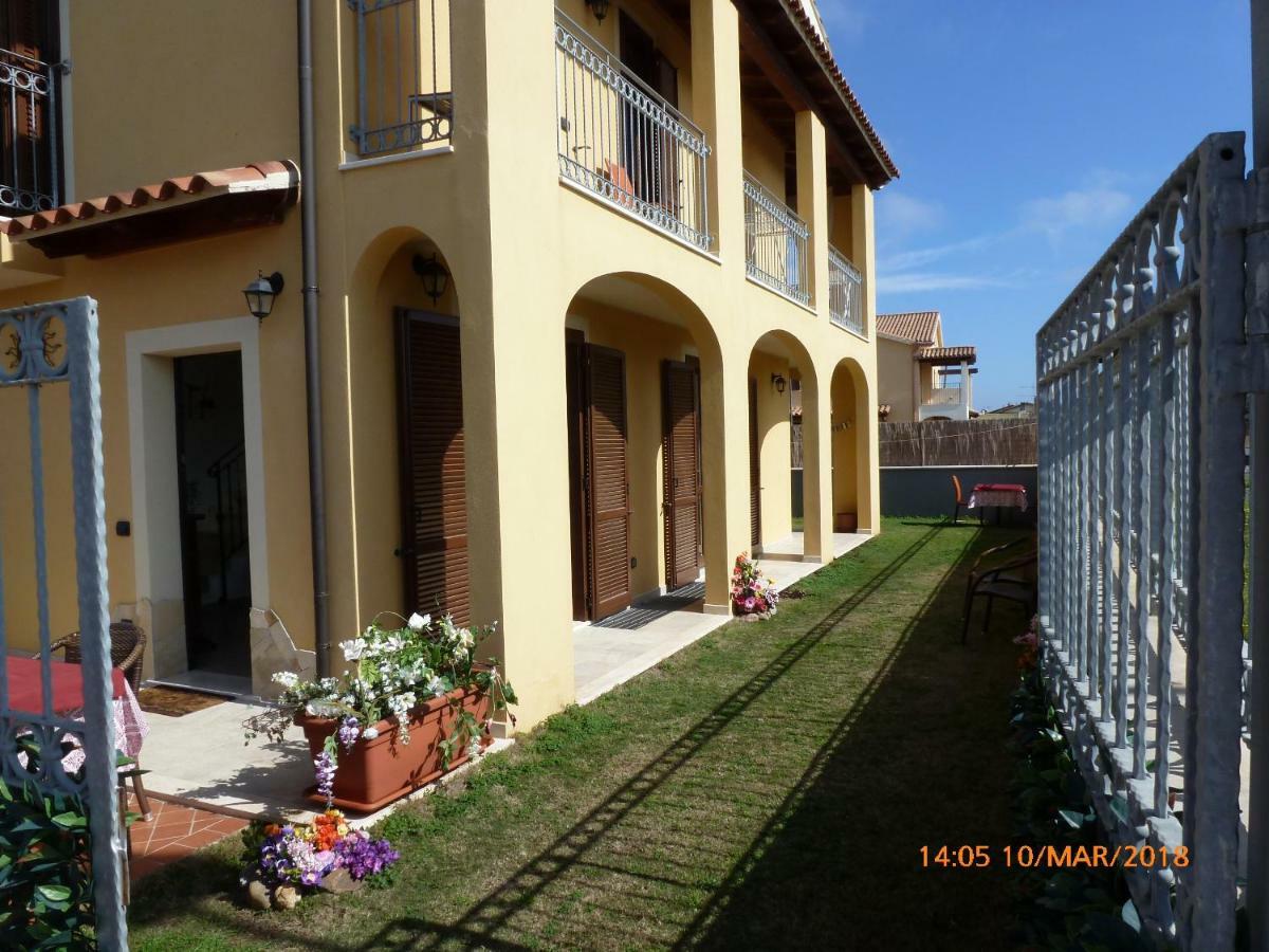 풀라 Emozioni D'Estate B&B 외부 사진