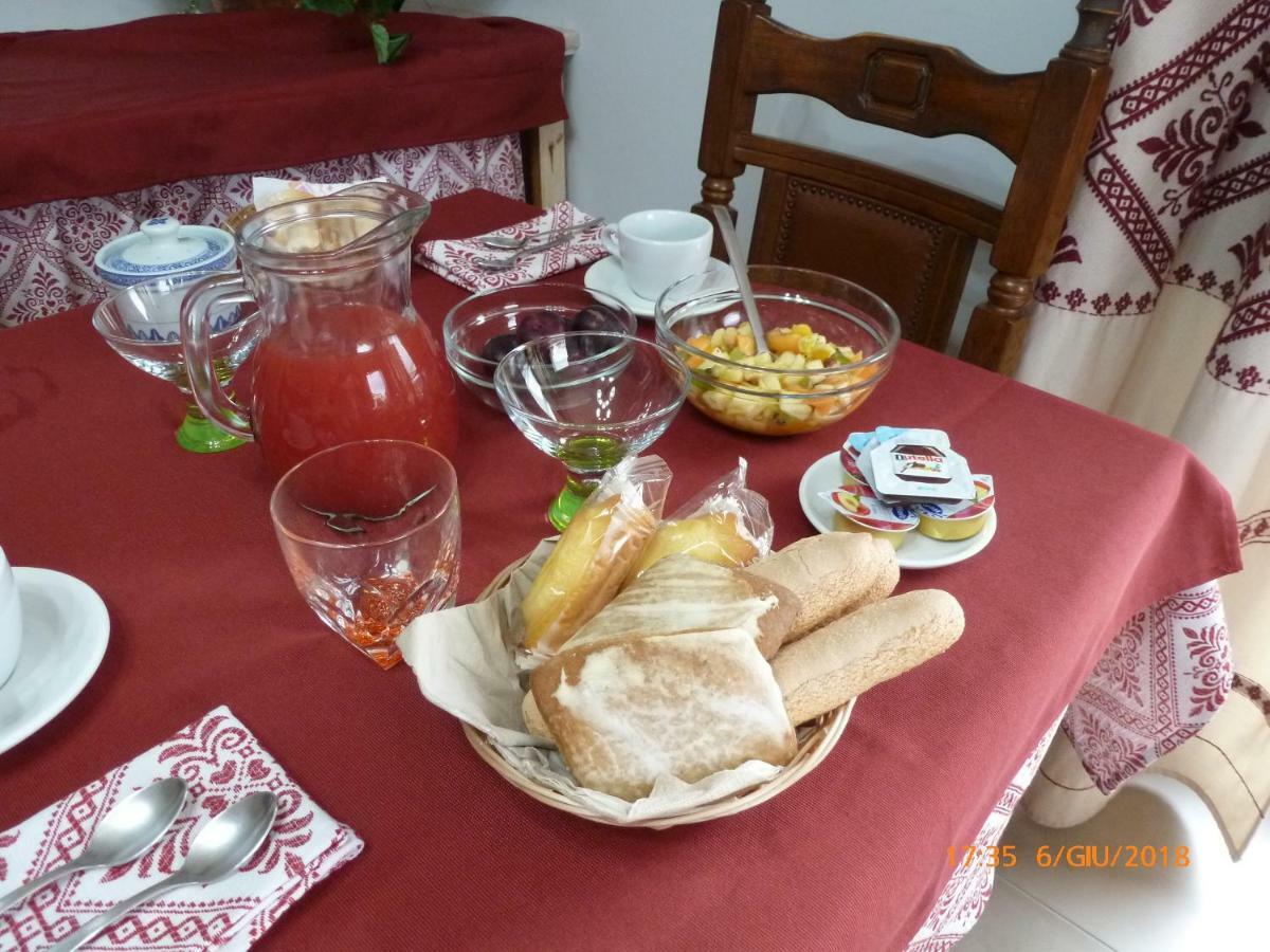 풀라 Emozioni D'Estate B&B 외부 사진