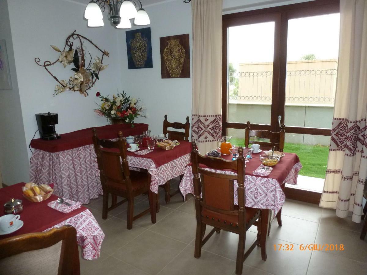 풀라 Emozioni D'Estate B&B 외부 사진